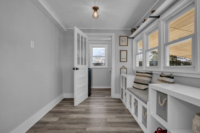 909 West 1st Street, Dickson, TN 37055