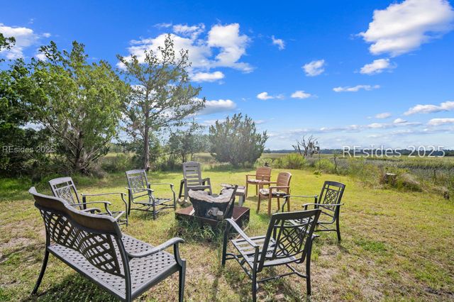 45 Vinel Ln, Bluffton, SC 29910