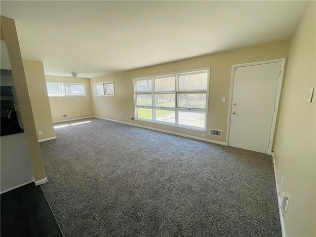 10702 Bristol Terrace, Kansas City, MO 64134