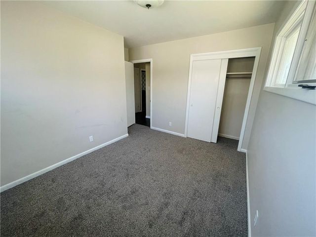 10702 Bristol Terrace, Kansas City, MO 64134