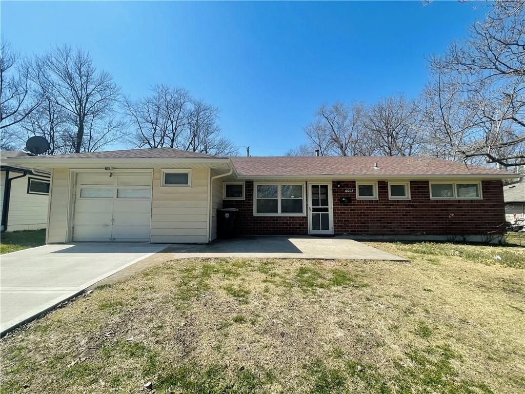 10702 Bristol Terrace, Kansas City, MO 64134