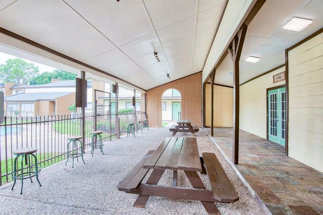 4343 Shaver Street 1002, Pasadena, TX 77504