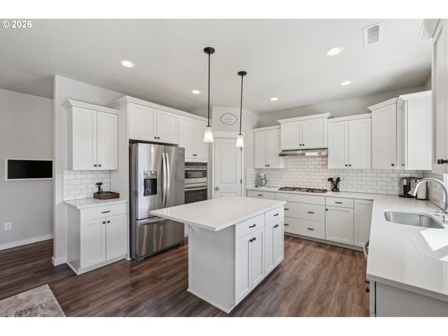 11112 Ne 133RD Ct, Vancouver, WA 98682