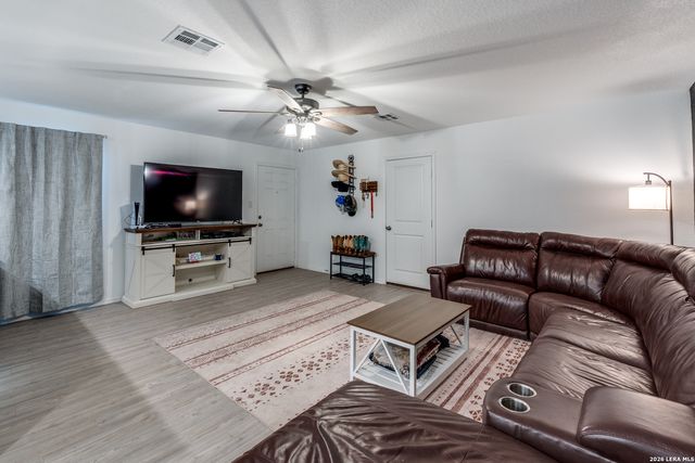 14438 Alluvium, San Antonio, TX 78223