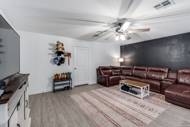 14438 Alluvium, San Antonio, TX 78223