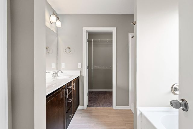 585 Cameo Ct, Clarksville, TN 37042