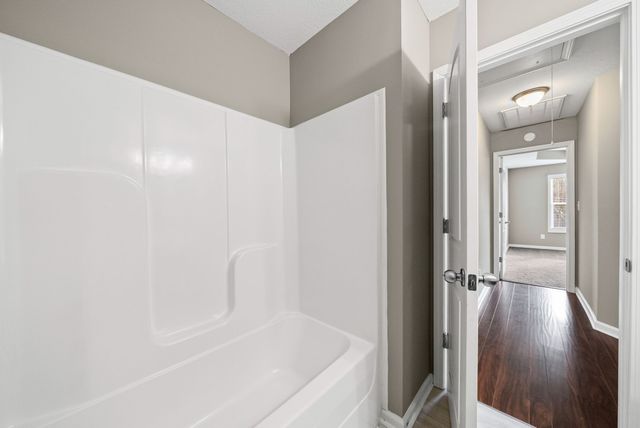 585 Cameo Ct, Clarksville, TN 37042