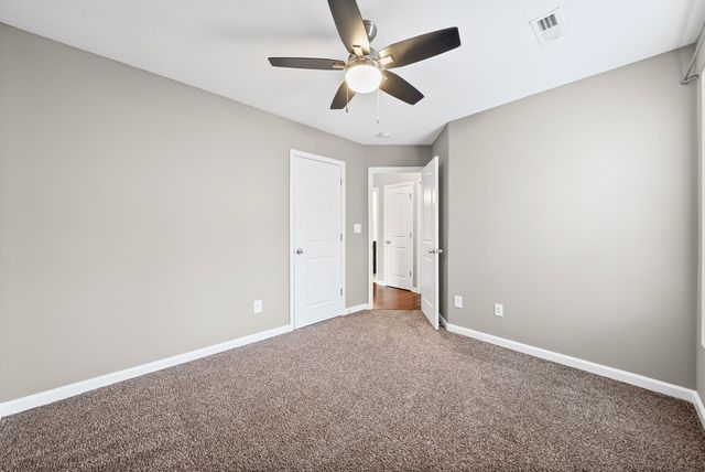 585 Cameo Ct, Clarksville, TN 37042