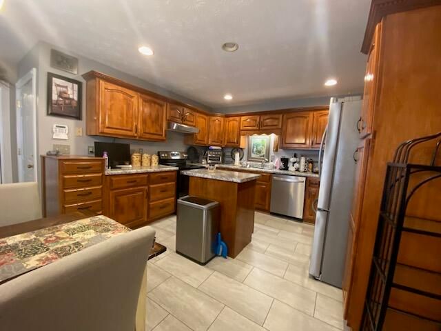 702 Boxwood Drive, Berea, KY 40403