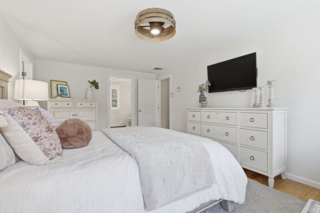 14 Park Street, North Reading, MA 01864