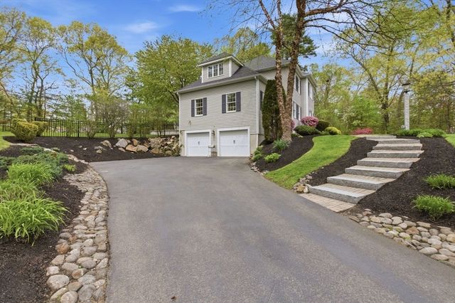 14 Park Street, North Reading, MA 01864