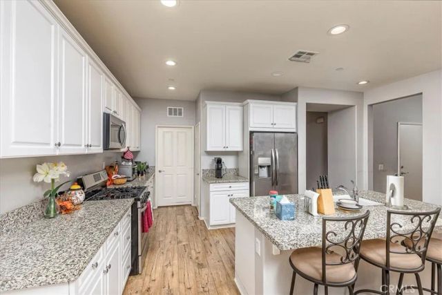 26359 Leos Trail, Menifee, CA 92586