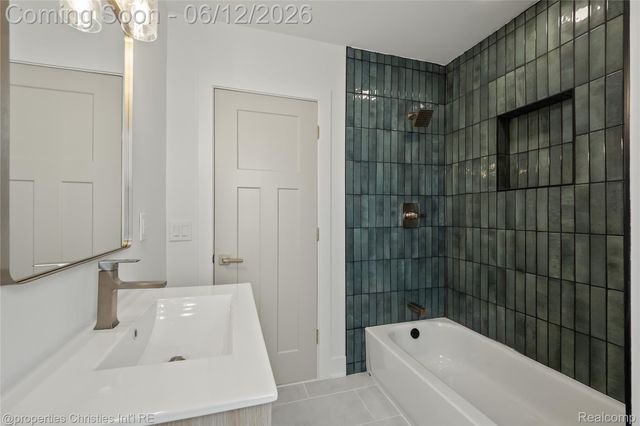 22502 Beach Street, St. Clair Shores, MI 48081