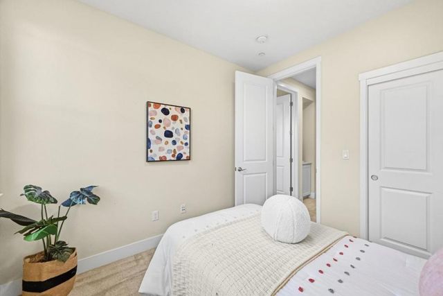 2065 San Luis Avenue, Mountain View, CA 94043