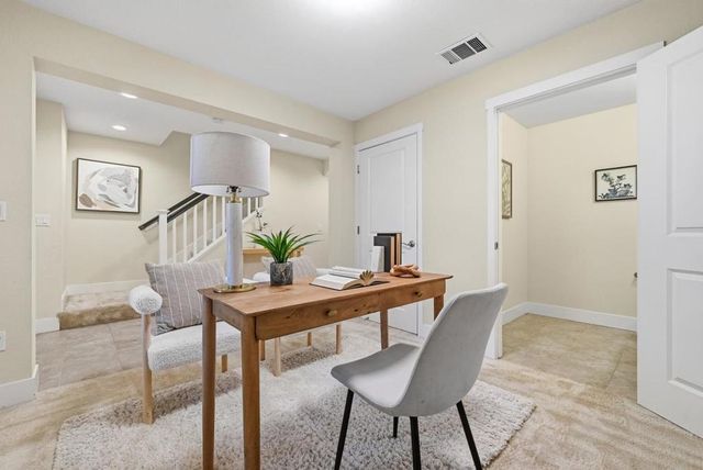 2065 San Luis Avenue, Mountain View, CA 94043