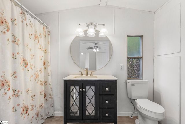 399 Meadowland Drive, Fountain Inn, SC 29644