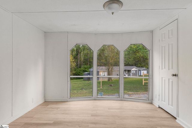 399 Meadowland Drive, Fountain Inn, SC 29644