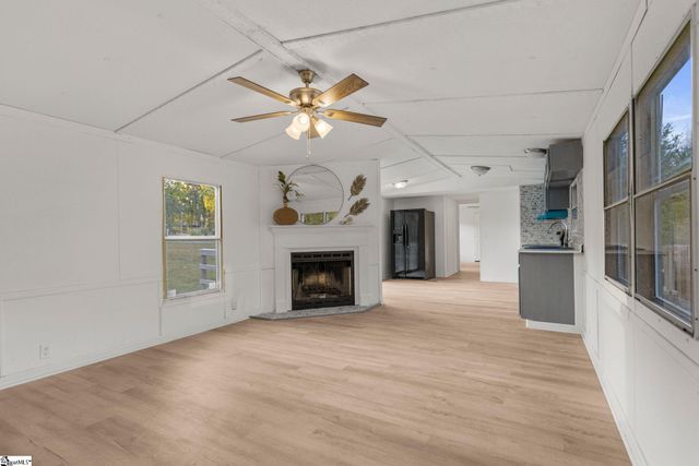 399 Meadowland Drive, Fountain Inn, SC 29644