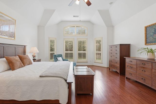 31 W Canyon Wren Circle Circle, The Woodlands, TX 77389