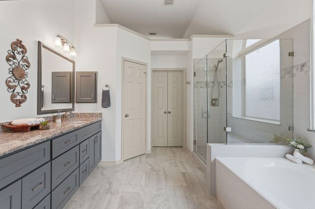 31 W Canyon Wren Circle Circle, The Woodlands, TX 77389