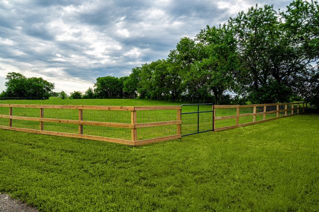 6510 County Road 3409, Lone Oak, TX 75453