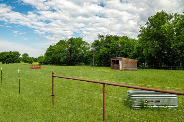 6510 County Road 3409, Lone Oak, TX 75453