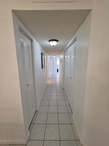9895 N BELFORT Circle 110, Tamarac, FL 33321