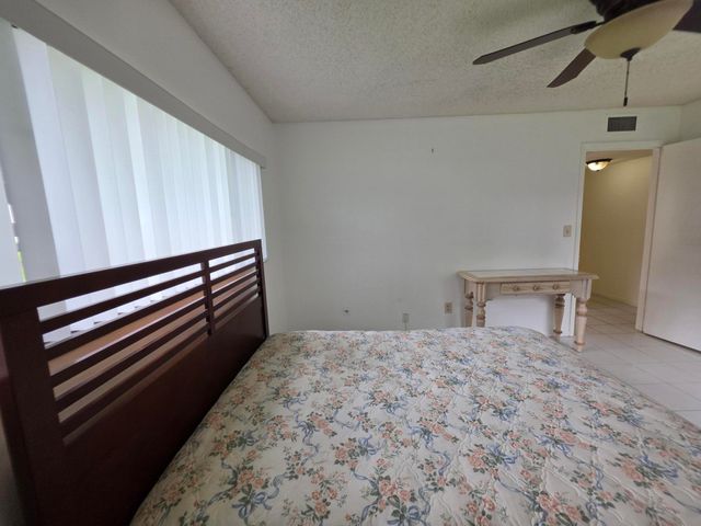 9895 N BELFORT Circle 110, Tamarac, FL 33321