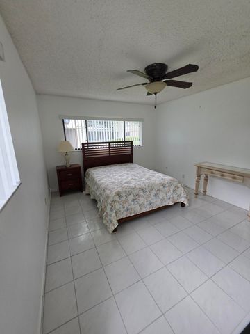 9895 N BELFORT Circle 110, Tamarac, FL 33321
