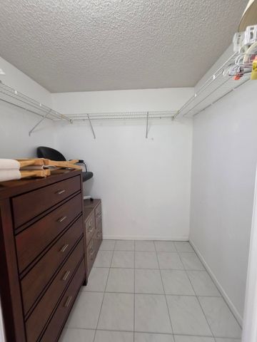 9895 N BELFORT Circle 110, Tamarac, FL 33321