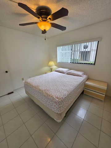 9895 N BELFORT Circle 110, Tamarac, FL 33321