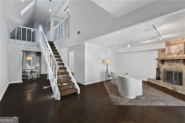 946 Bobcat Court SE, Marietta, GA 30067