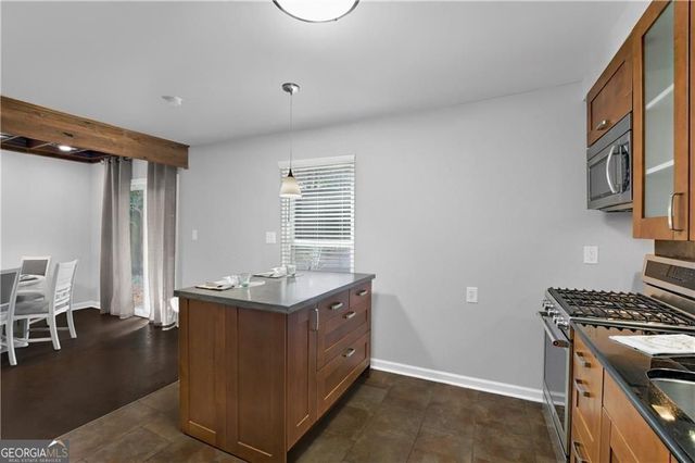 946 Bobcat Court SE, Marietta, GA 30067