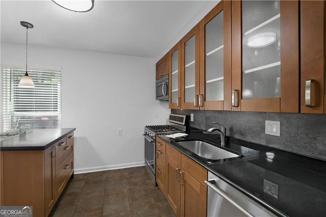 946 Bobcat Court SE, Marietta, GA 30067