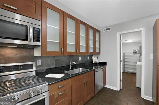 946 Bobcat Court SE, Marietta, GA 30067