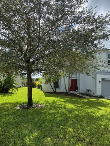 6147 NW Butterfly Orchid Pl, Port St Lucie, FL 34986