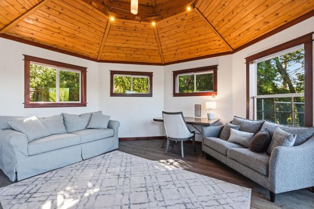 251 Starlight Terrace, Santa Cruz, CA 95065