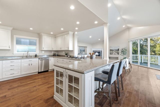 251 Starlight Terrace, Santa Cruz, CA 95065