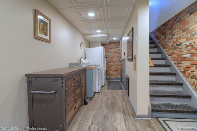 37734 Pickford Drive, Livonia, MI 48152