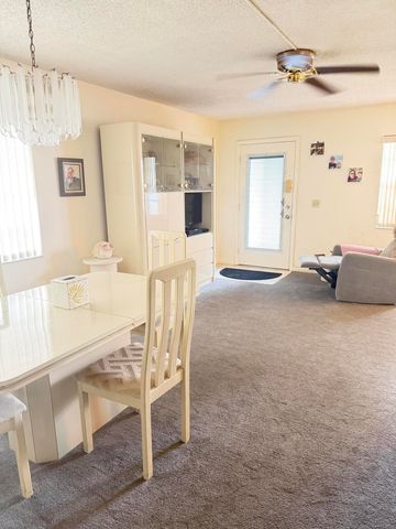 17 Burgundy A, Delray Beach, FL 33484