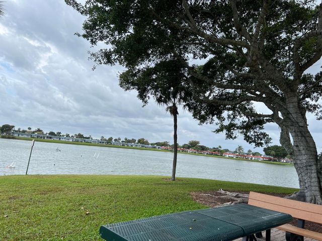 17 Burgundy A, Delray Beach, FL 33484