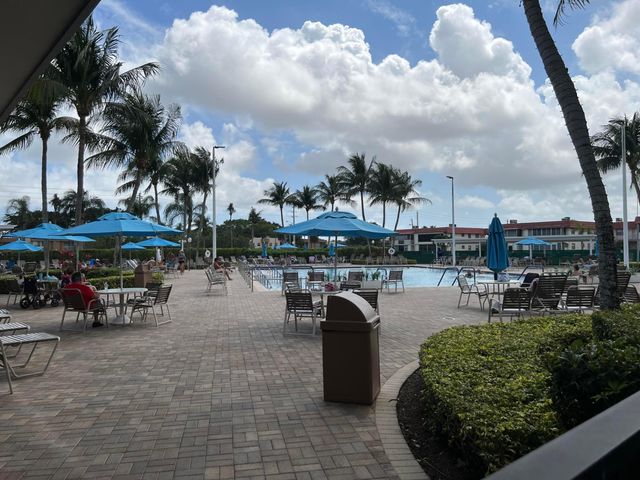 17 Burgundy A, Delray Beach, FL 33484
