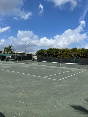 17 Burgundy A, Delray Beach, FL 33484