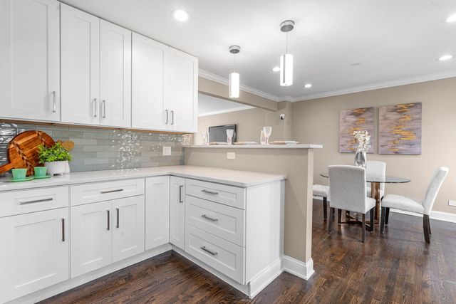 9332 S Bishop Street, Chicago, IL 60620
