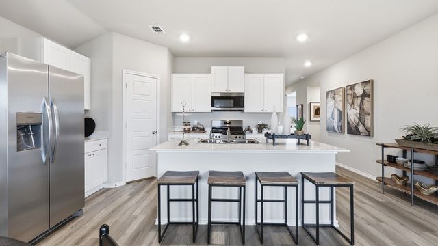 2217 WHITE BUFFALO Way, Fort Worth, TX 76036