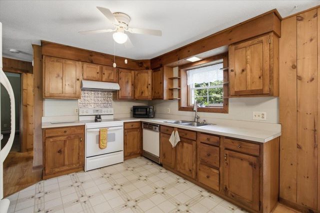 291 Spring Hill Road, Bennington, VT 05201