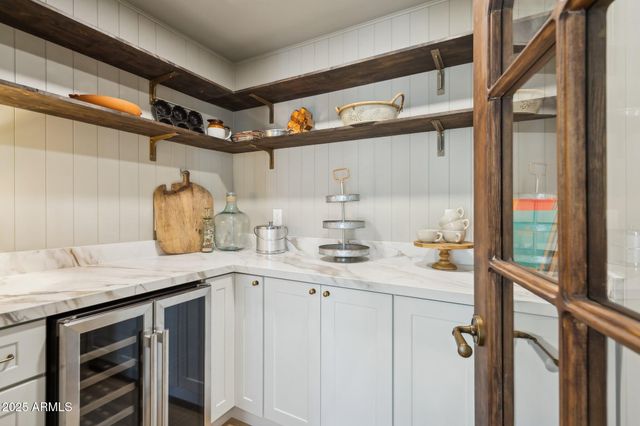 8731 E SAN FELIPE Drive, Scottsdale, AZ 85258