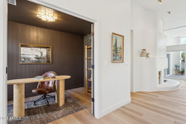 8731 E SAN FELIPE Drive, Scottsdale, AZ 85258