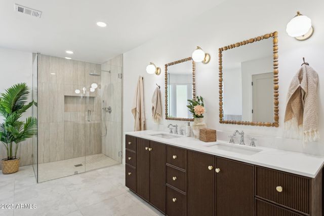 8731 E SAN FELIPE Drive, Scottsdale, AZ 85258