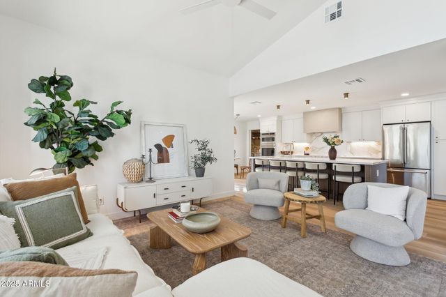 8731 E SAN FELIPE Drive, Scottsdale, AZ 85258